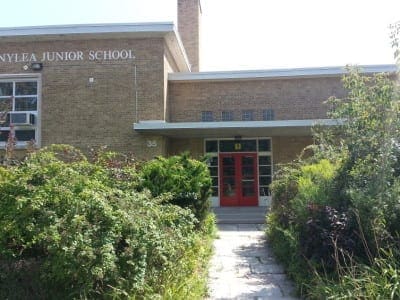 Best schools in etobicoke.