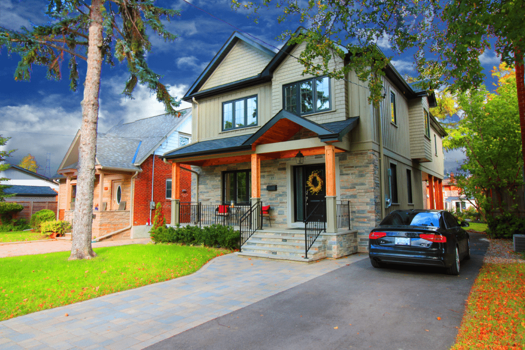 17 Bentley Drive Etobicoke