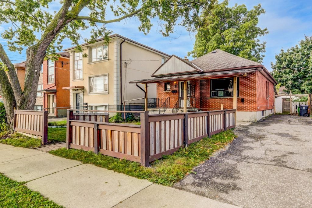 8 Wesley Street Mimico