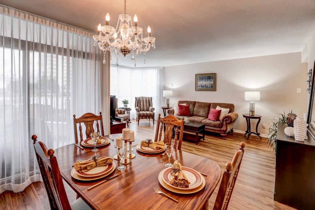 1333 Bloor St #111 - Family Room