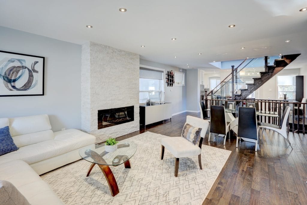 334 Cleveland St - Living Room