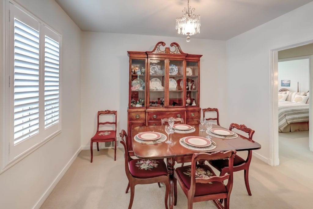 18 Reid Manor - Dining Room