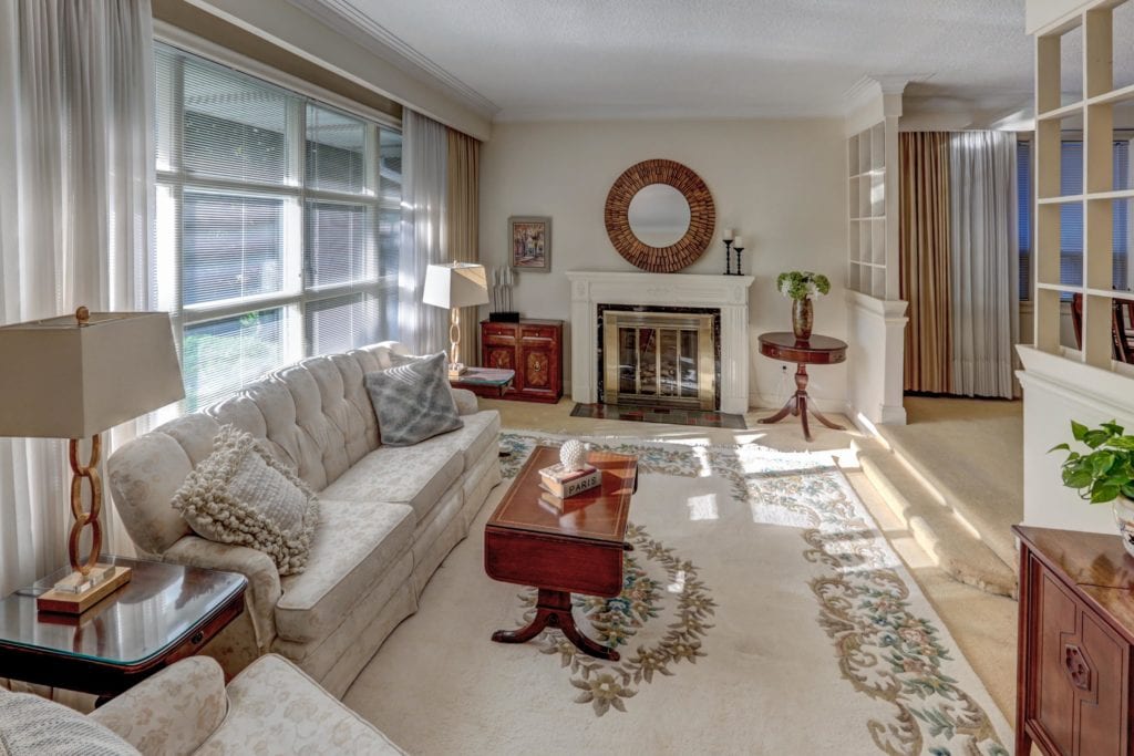 131 Thompson Ave - Living Room