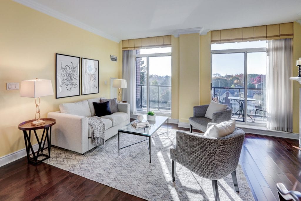 25 Earlington Ave #422 - Living Room