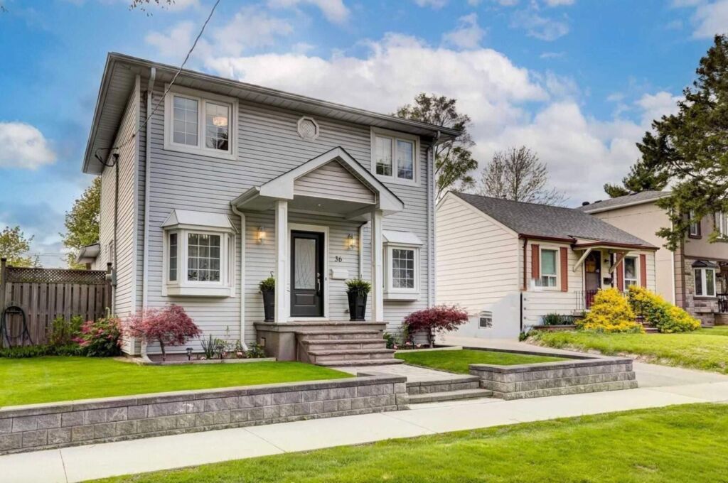 Detached 2 Storey Home in Queensway Village, Etobicoke