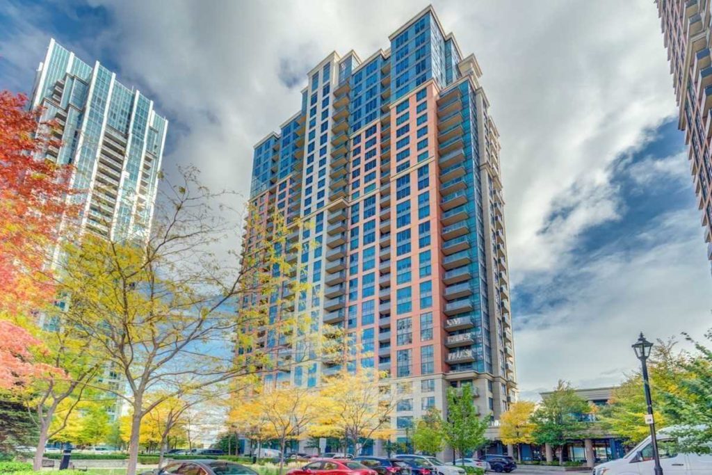 Nuvo at Essex II Condos 25 Viking Lnae