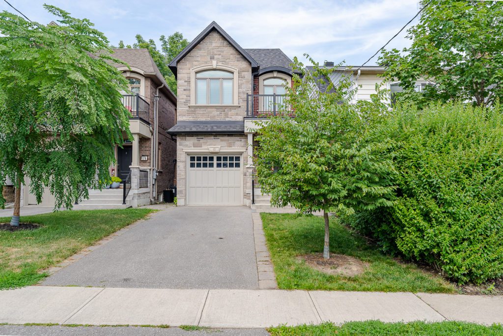 61 Victor Ave Mimico Home