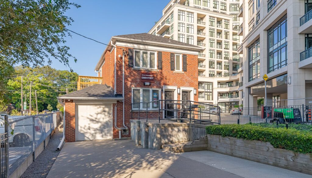 Bloor West Village Apartment