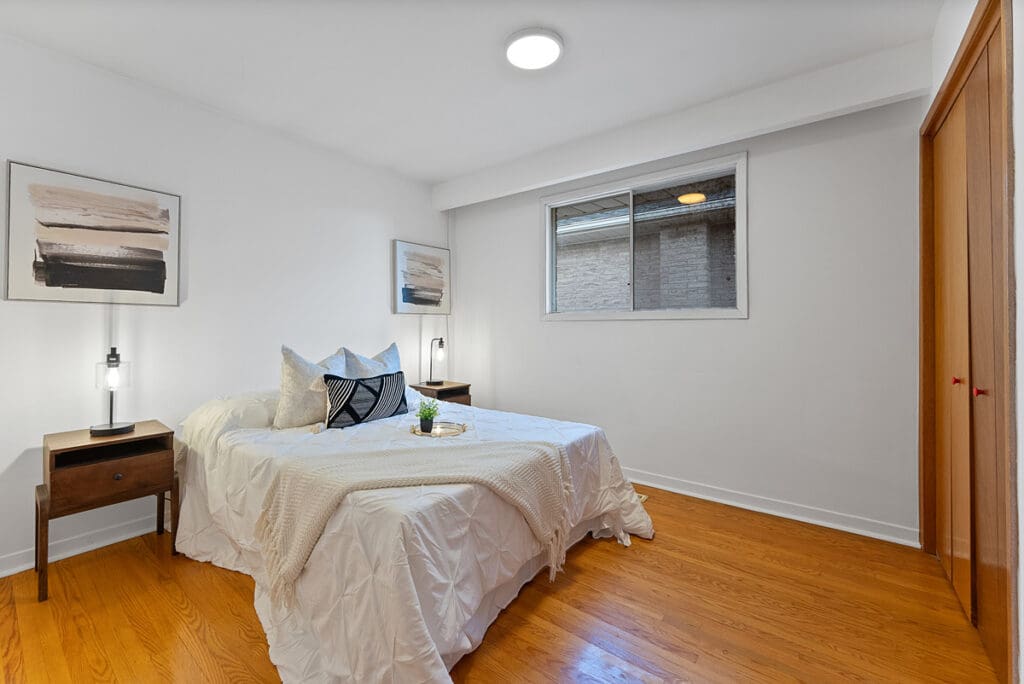 Mississauga Applewood Home for Sale